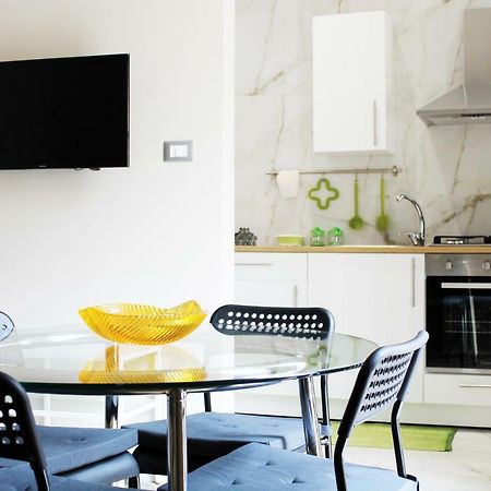 Casa Verdi, Confortevole Bilocale In Centro, 1° P Appartement Bagheria Buitenkant foto