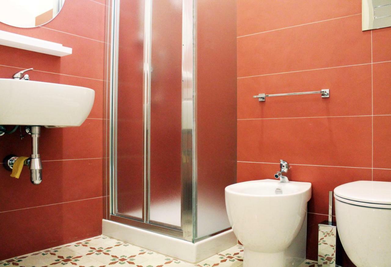 Casa Verdi, Confortevole Bilocale In Centro, 1° P Appartement Bagheria Buitenkant foto